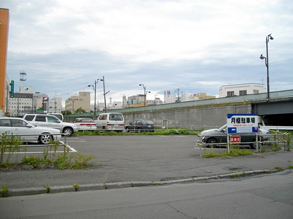 川上町10丁目駐車場