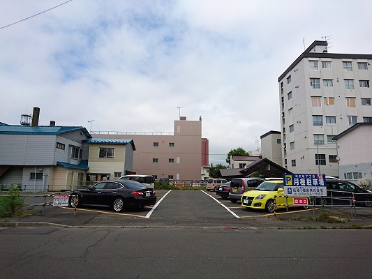 末広町7丁目黒坂駐車場