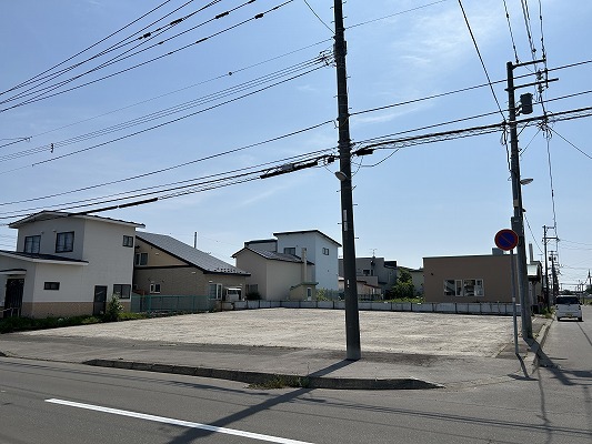 松浦町１８番駐車場