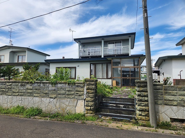 釧路市桜ヶ岡６丁目　中古住宅